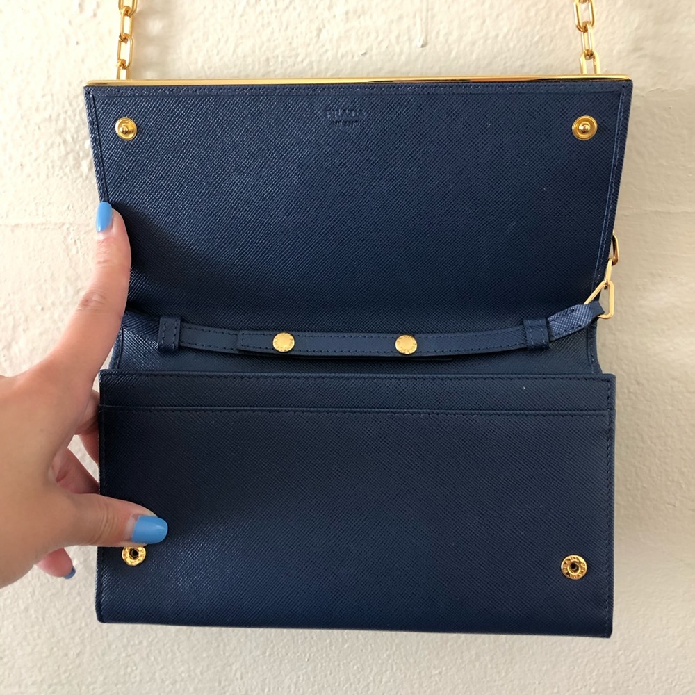 Prada, Chain Wallet - Picture 2 of 11